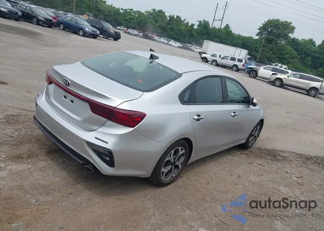 2019 Kia Forte Lxs z USA, uszkodzony, nr VIN 3KPF24AD5KE061156